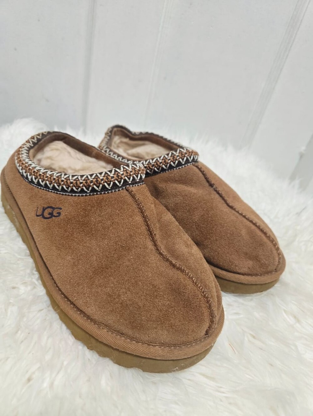 UGG Chestnut Brown Suede Shearling-Lined Clog Mules - Picture 3 of 10